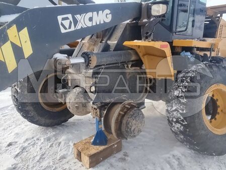 Замена тормозных колодок фронтального погрузчика XCMG LW330RU - 7